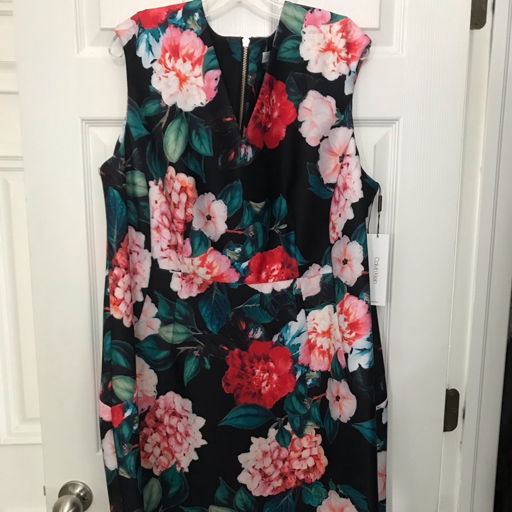 NWT Calvin Klein floral dress